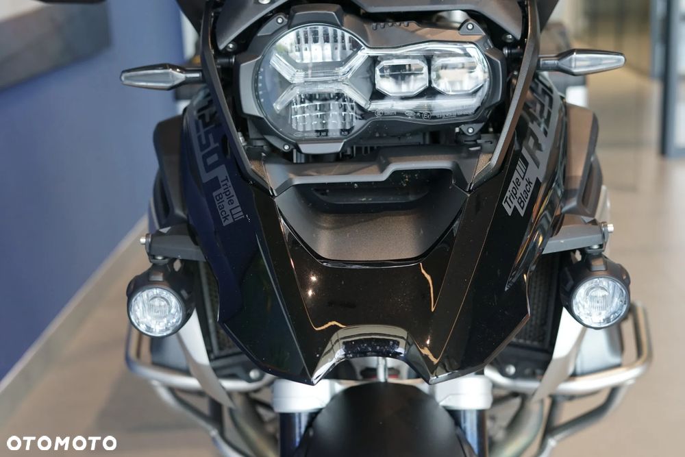BMW R - 16