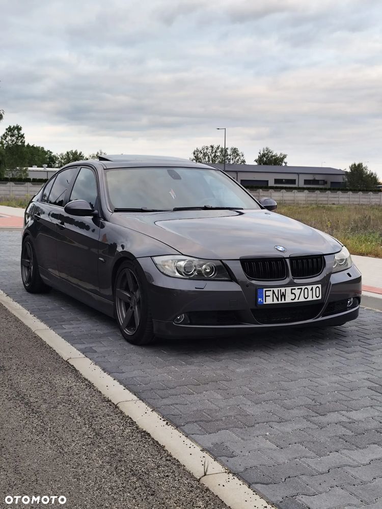 BMW Seria 3 325i - 2
