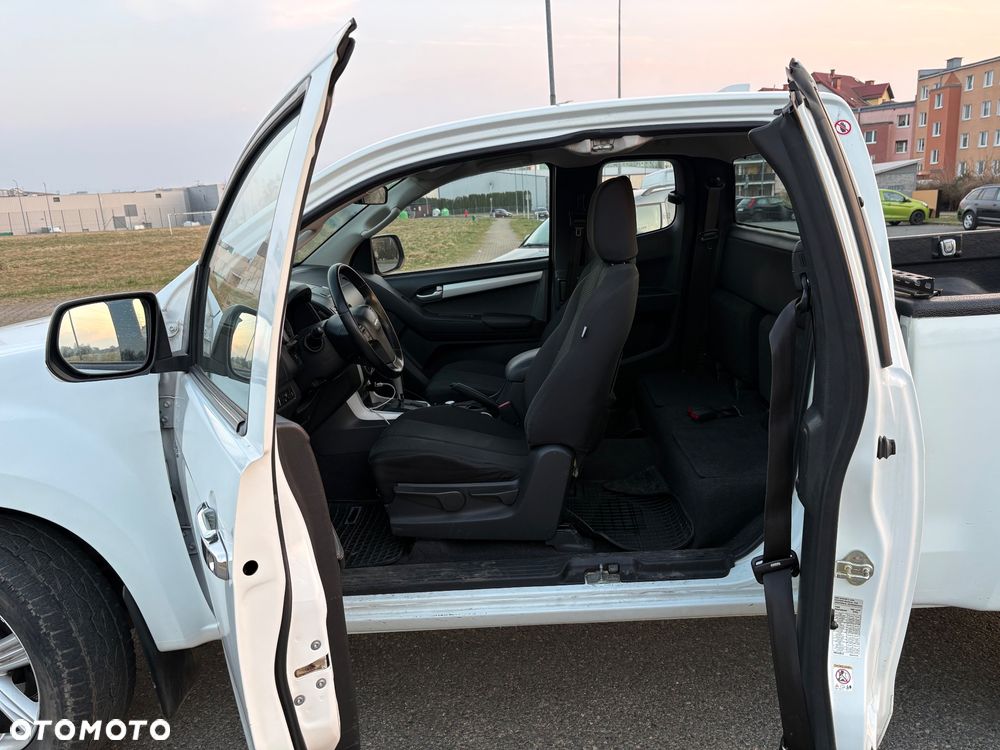 Isuzu D-Max 1.9 DC LS+ - 4