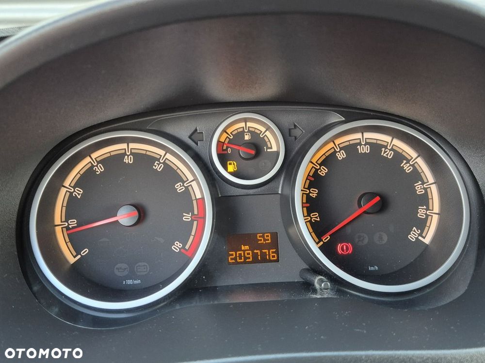 Opel Corsa - 16