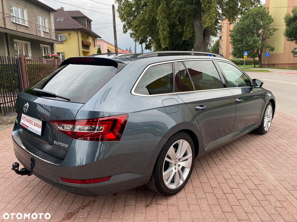Skoda Superb 2.0 TDI Ambition - 25