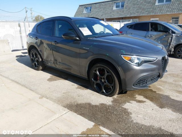 Alfa Romeo Stelvio 2.0 Turbo Veloce TI Q4 - 4