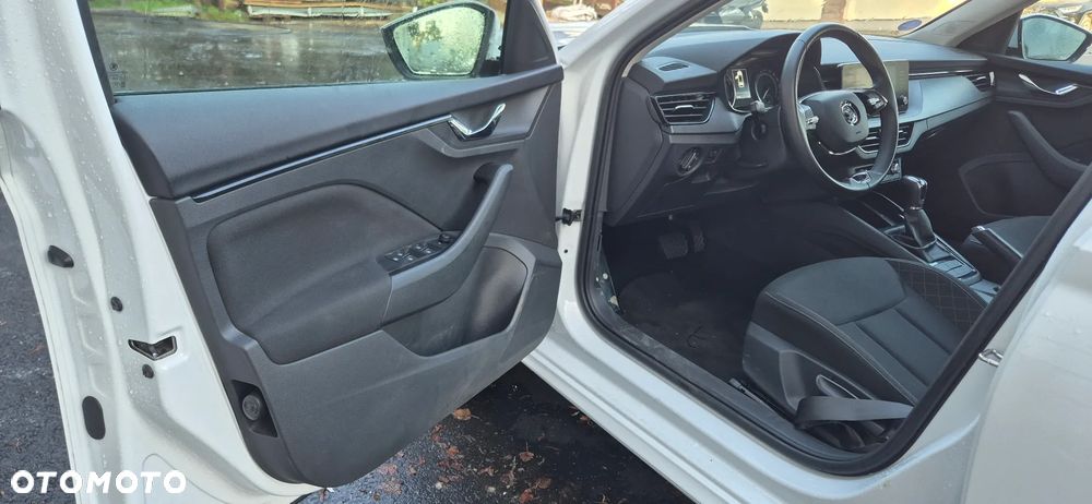 Skoda Kamiq 1.0 TSI Style DSG - 19