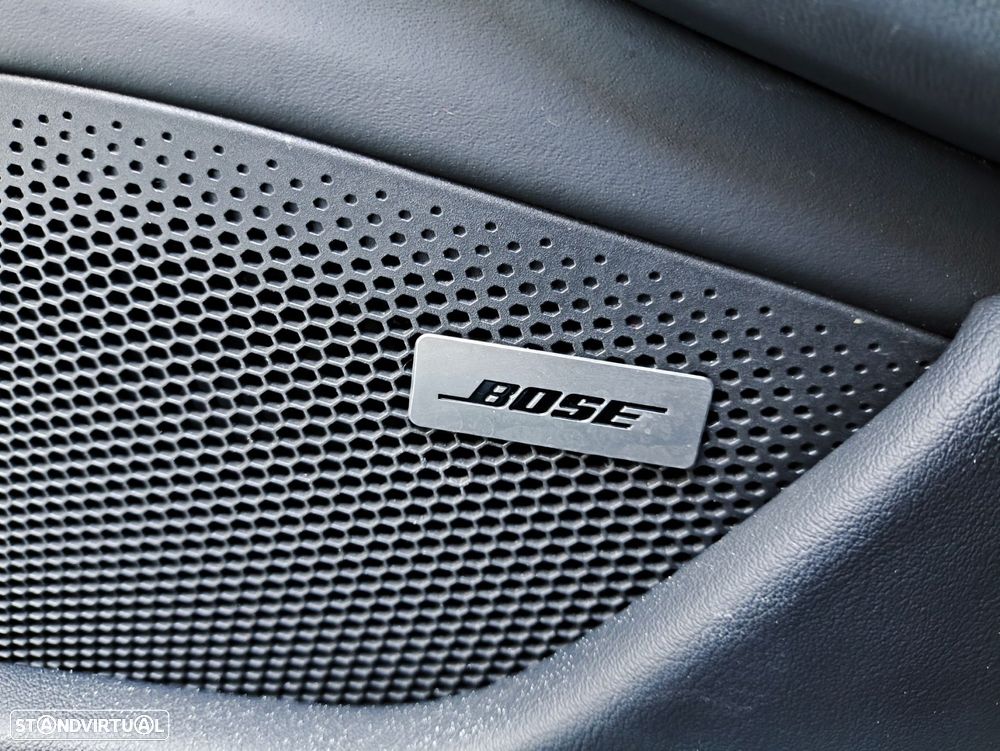 Porsche Taycan 4S - 16