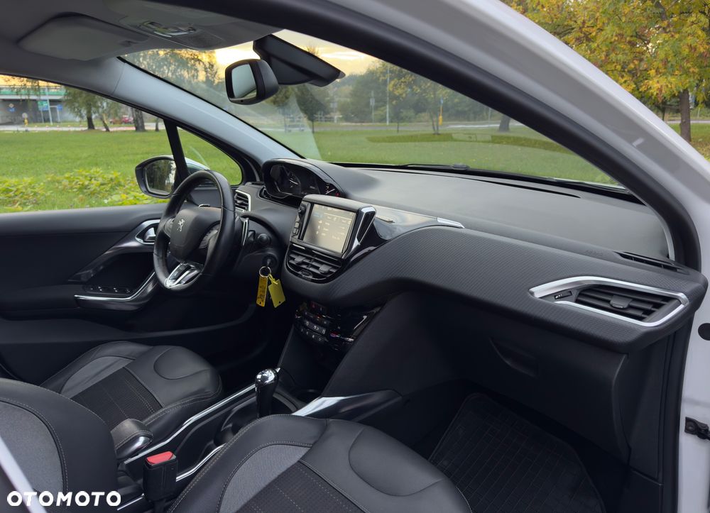 Peugeot 2008 e-HDi FAP 92 ETG6 STOP & START Allure - 18