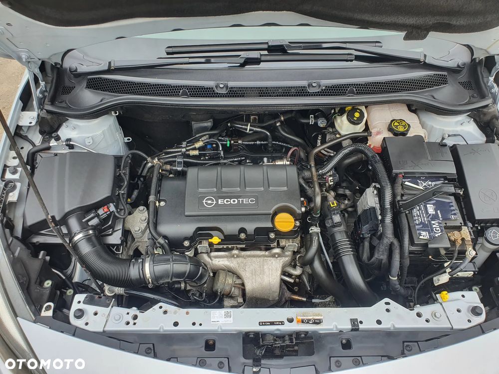 Opel Astra 1.4 Turbo - 21