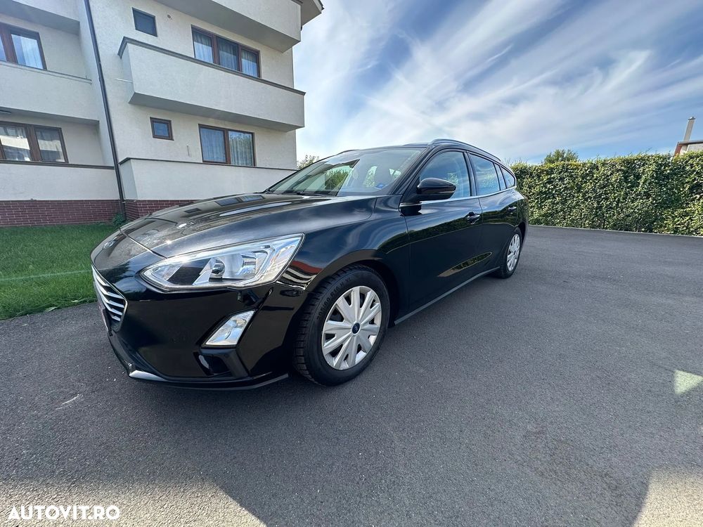 Ford Focus 1.0 EcoBoost 6MT MHEV Titanium X - 5