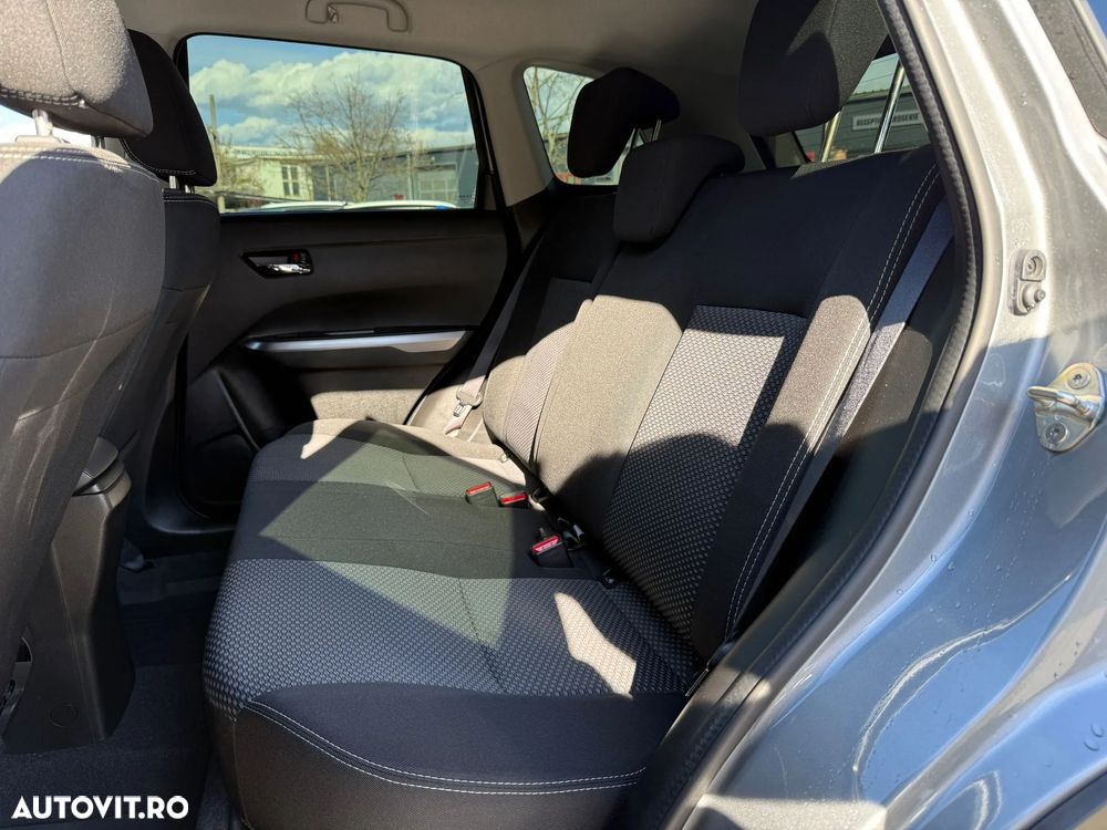 Suzuki Vitara 1.4 Boosterjet MHEV Passion - 12