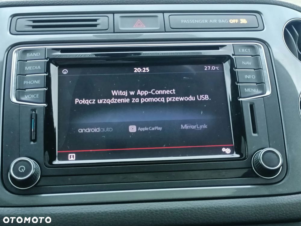 Volkswagen Tiguan - 8