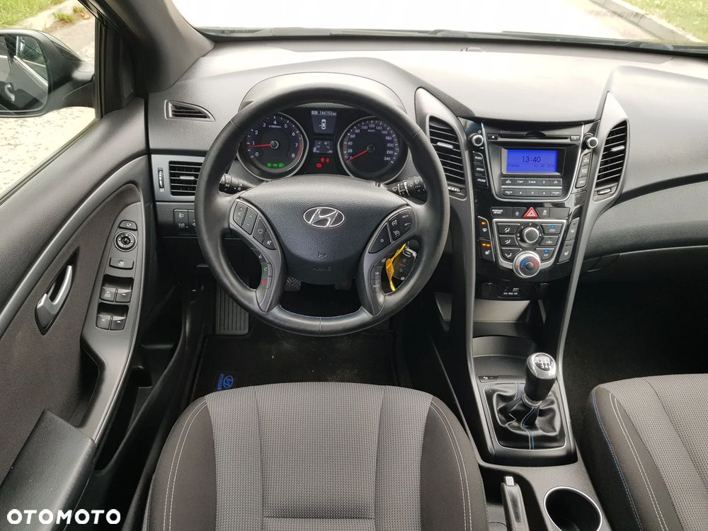 Hyundai i30 blue 1.4 Style - 25