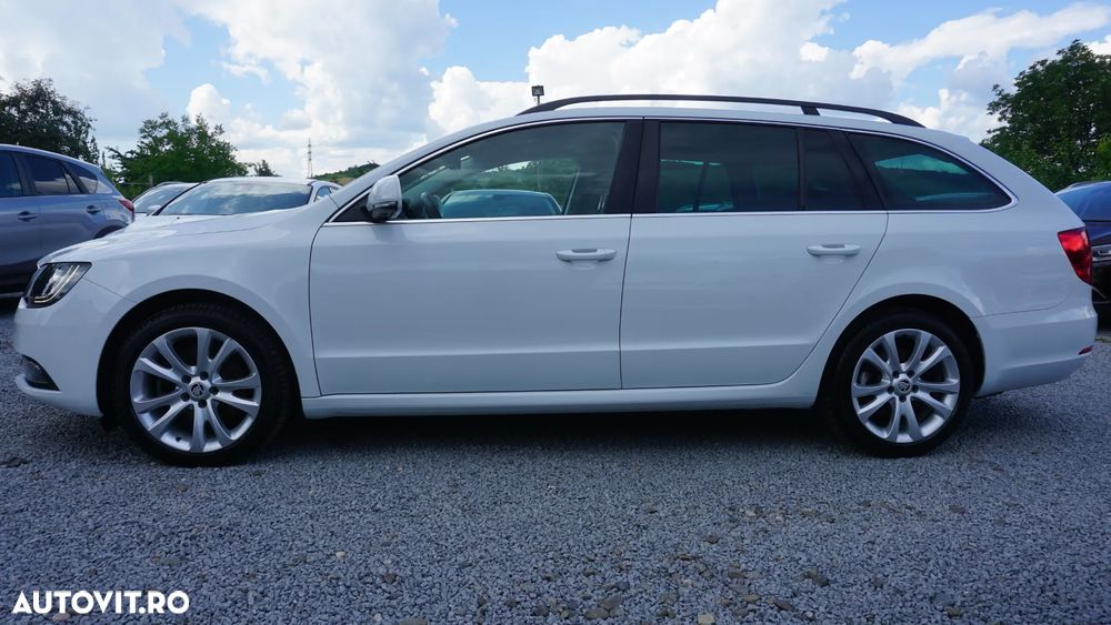 Skoda Superb 2.0 TDI Green tec DSG Elegance - 2