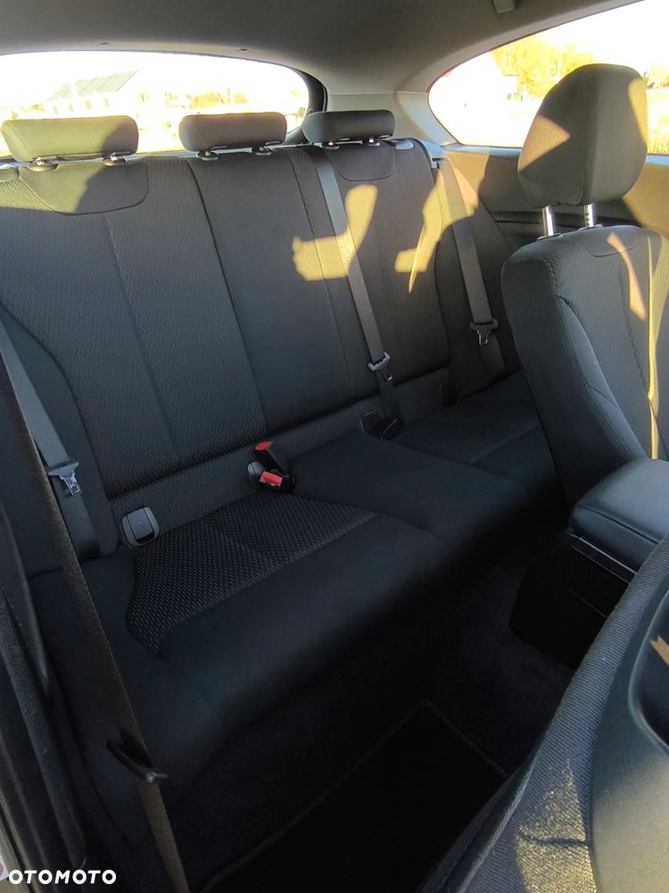 BMW Seria 1 114i - 17