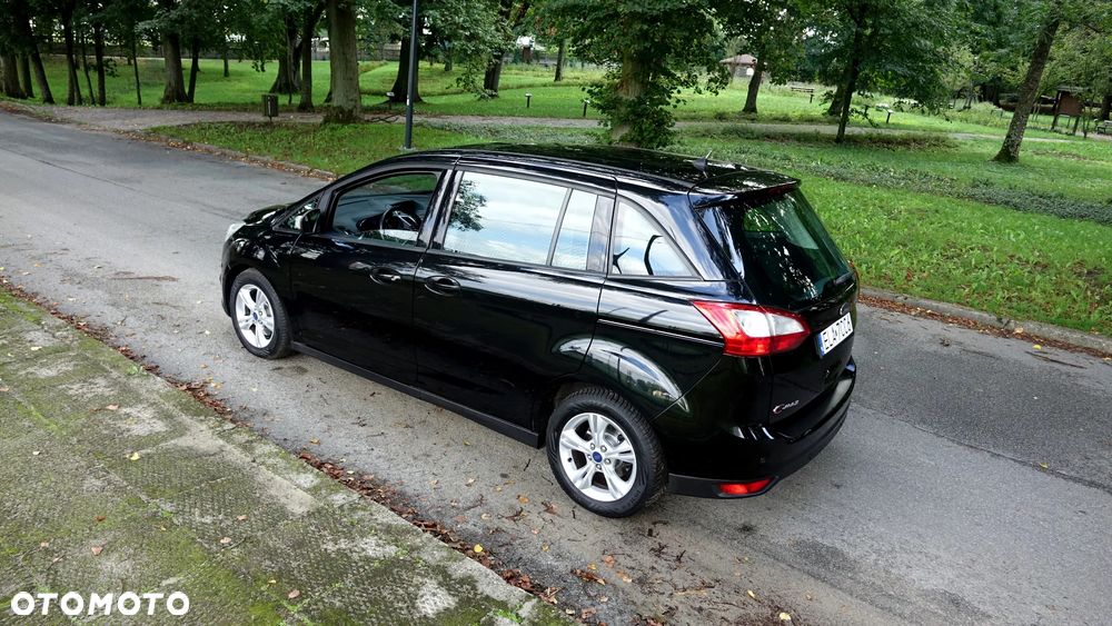 Ford Grand C-MAX - 29