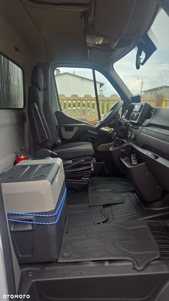 Renault Master - 11