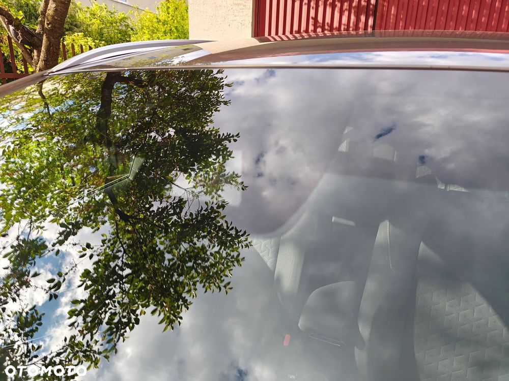 Toyota Corolla 2.0 Hybrid Comfort - 18