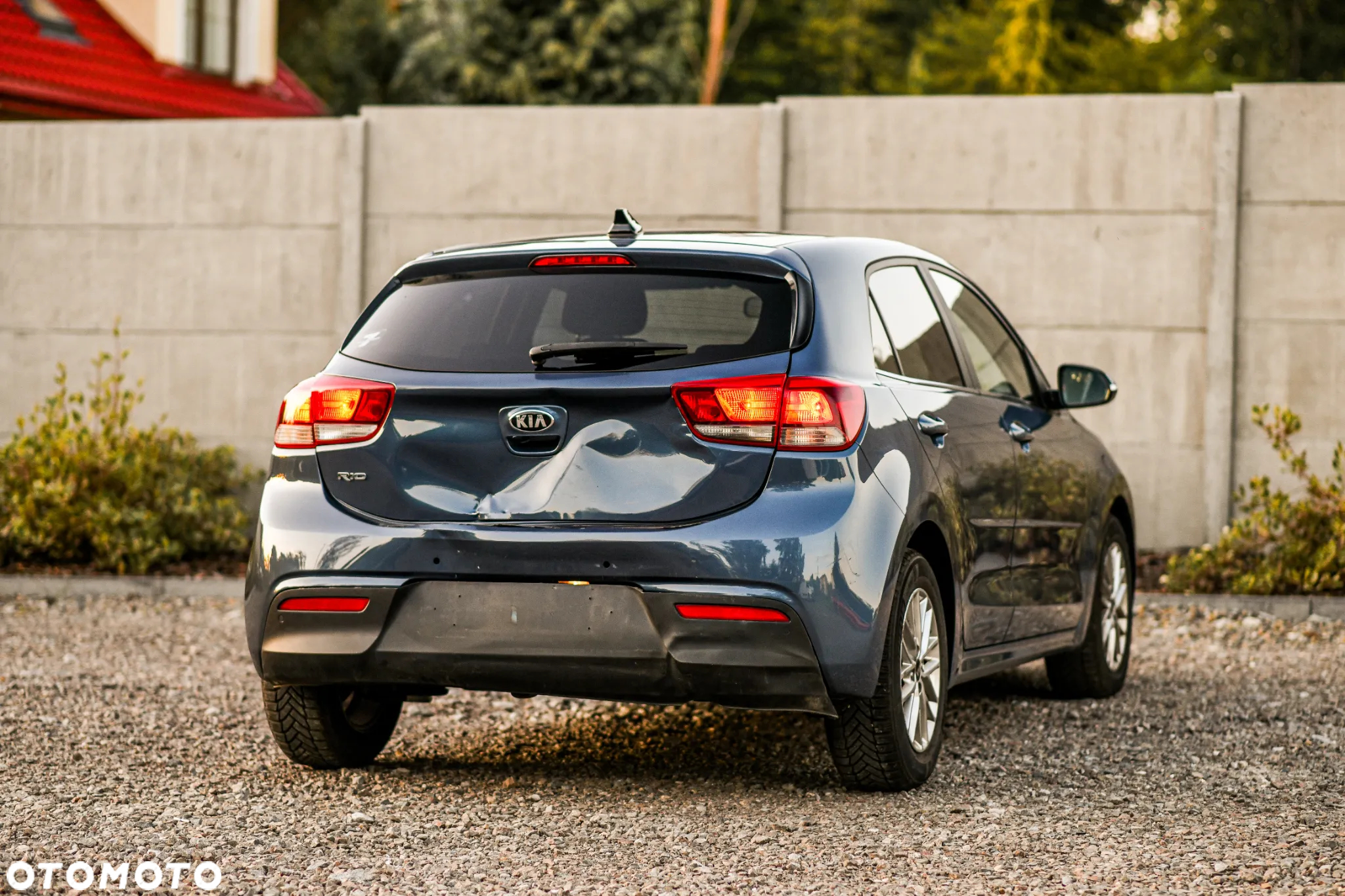 Kia Rio 1.2 Edition 7 - 11