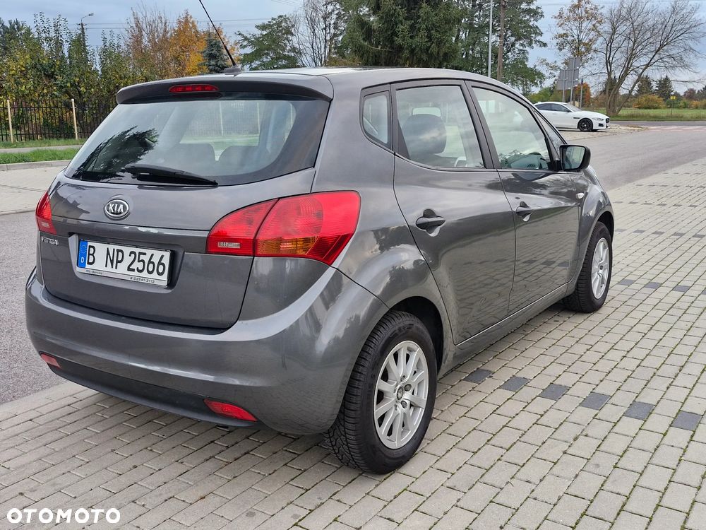 Kia Venga 1.4 CVVT Fifa World Cup Edition - 4