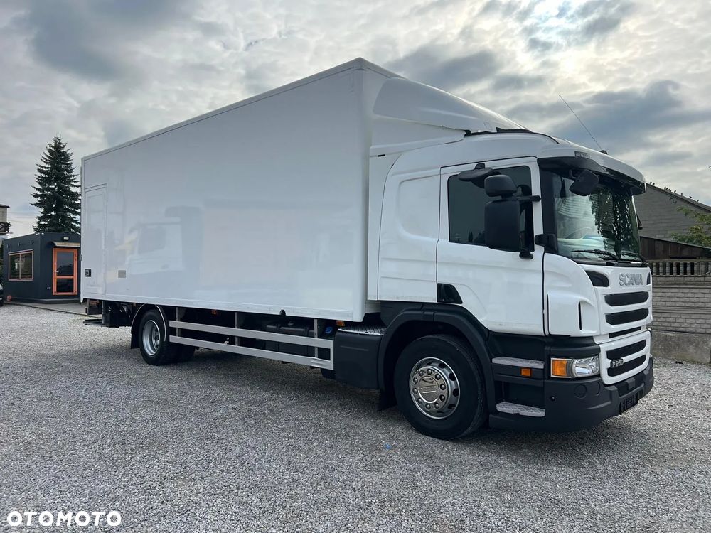 Scania P250 / Izoterma / Winda / Kabina Sypialna / - 17