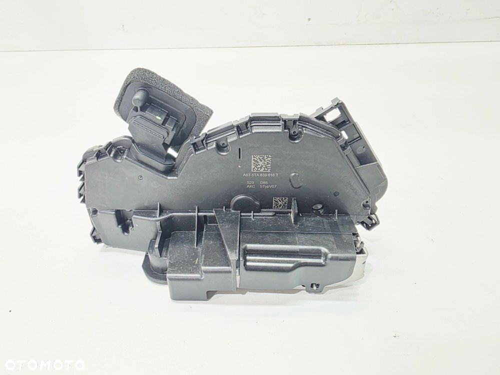 ZAMEK DRZWI PRAWY TYŁ AUDI A3 8Y VOLKSWAGEN SEAT SKODA 5TA839016T - 1