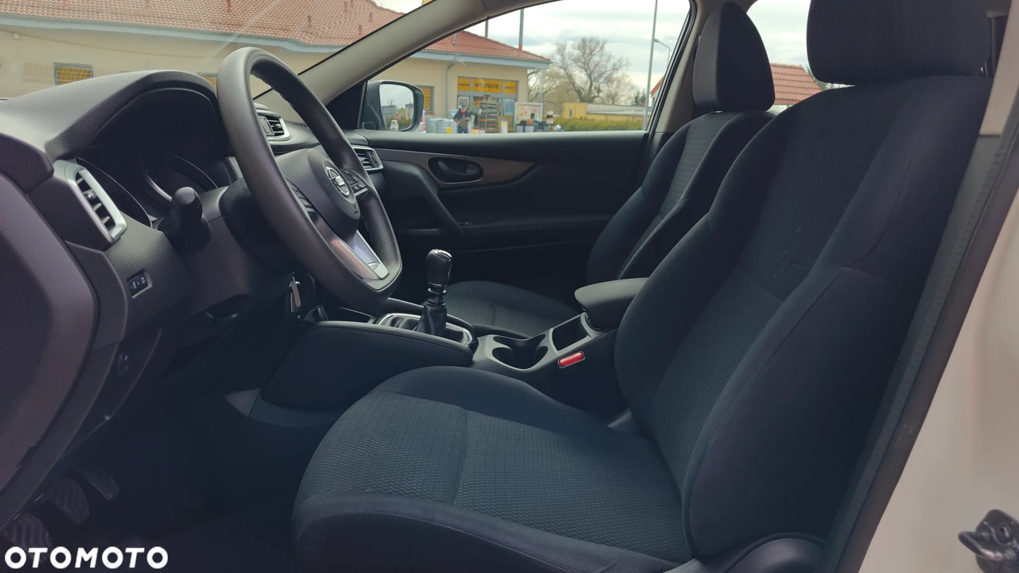 Nissan Qashqai 1.2 DIG-T Acenta EU6 - 28