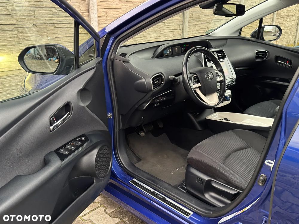 Toyota Prius 1.8 Hybrid Premium - 13