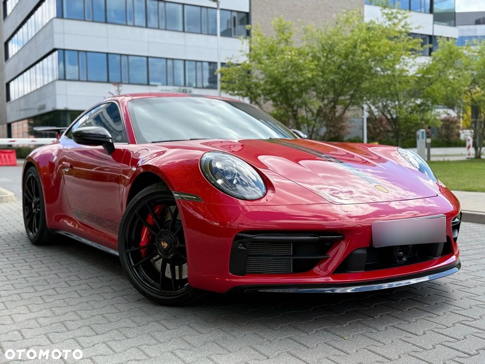 Porsche 911 Carrera GTS - 9