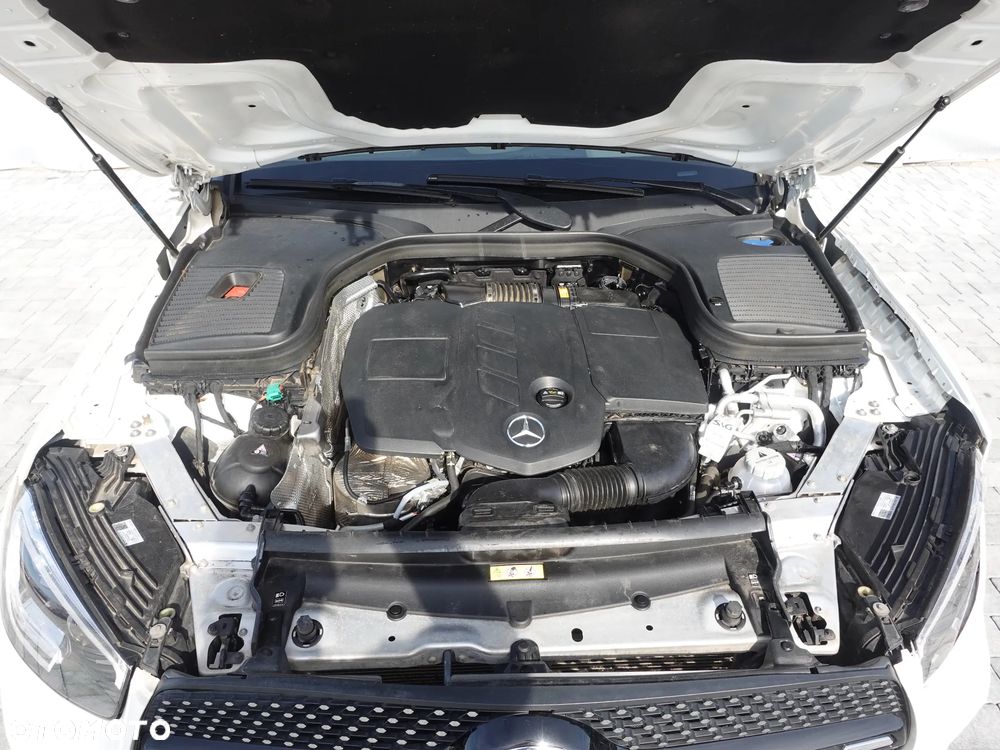 Mercedes-Benz GLC 300 de 4Matic 9G-TRONIC AMG Line - 7