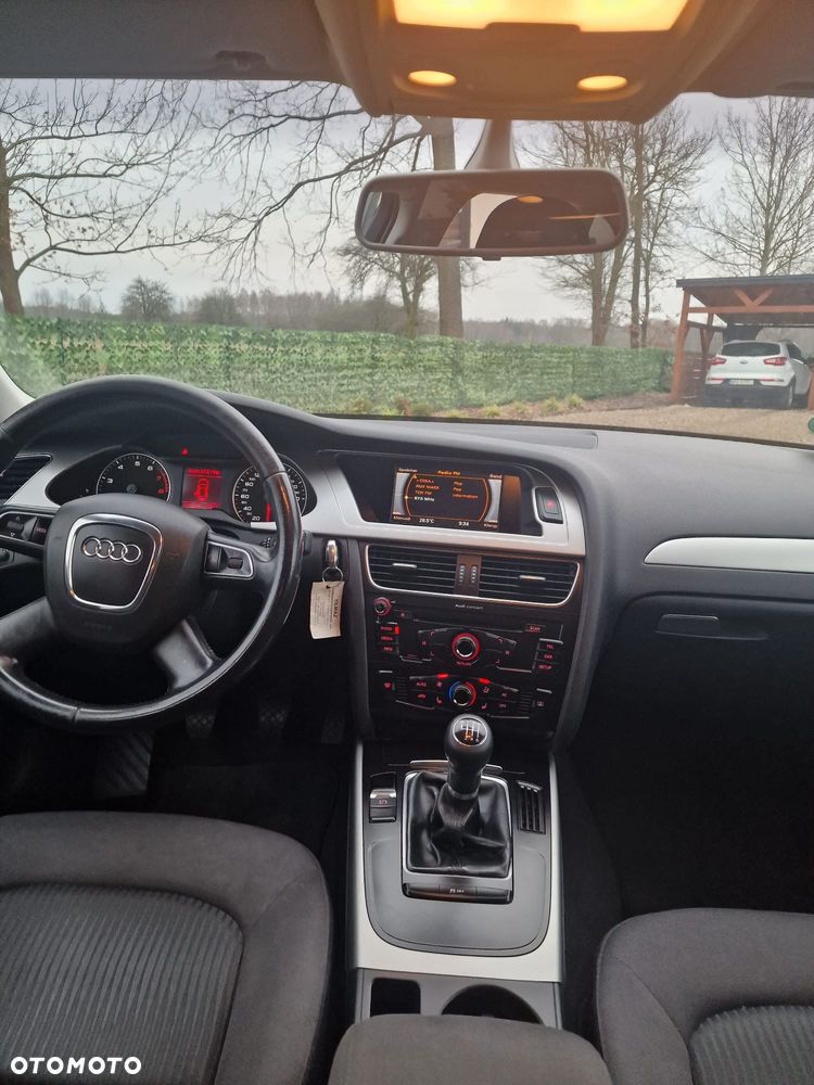 Audi A4 Avant 1.8 TFSI Ambiente - 4