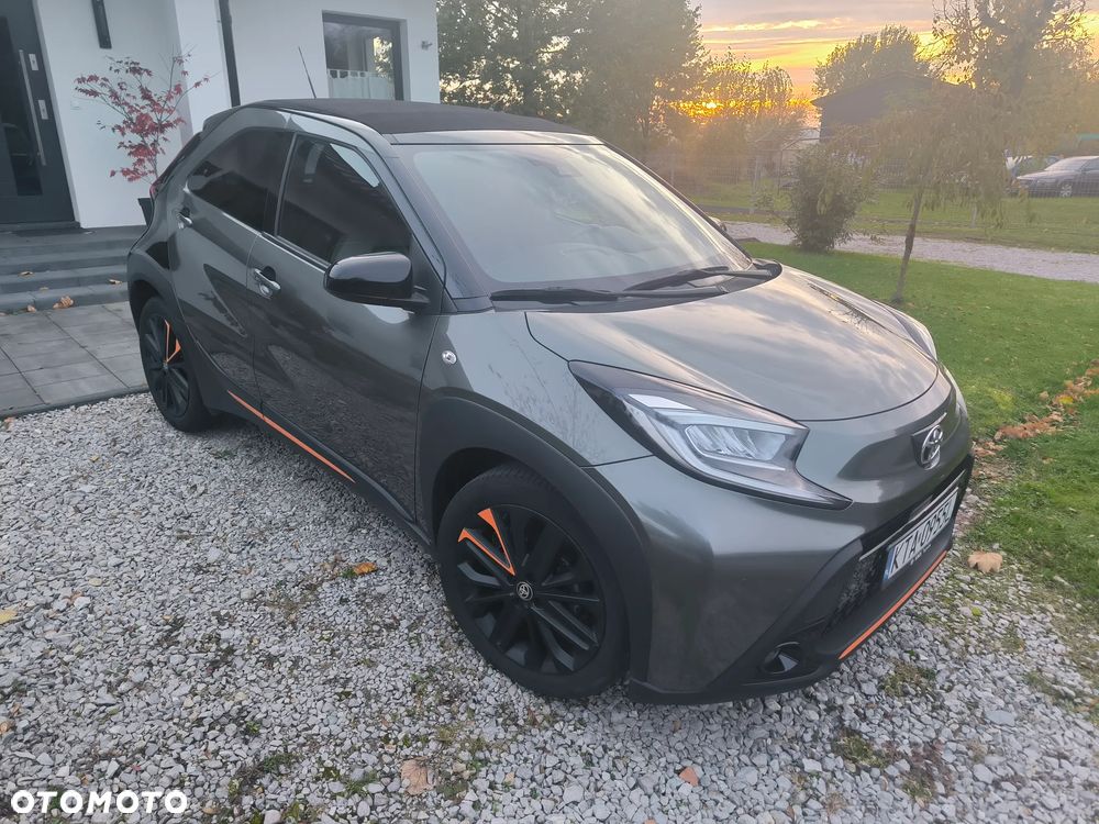 Toyota Aygo X S-CVT Air JBL - 11