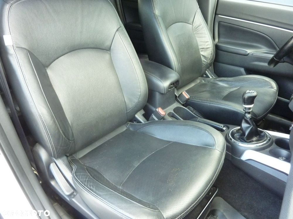 Mitsubishi ASX - 16