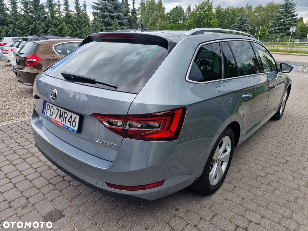 Skoda Superb 2.0 TDI Active DSG - 8