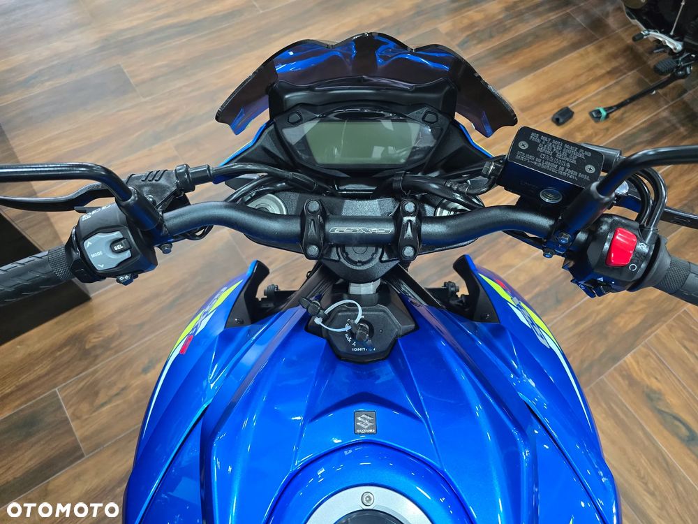Suzuki GSX - 4