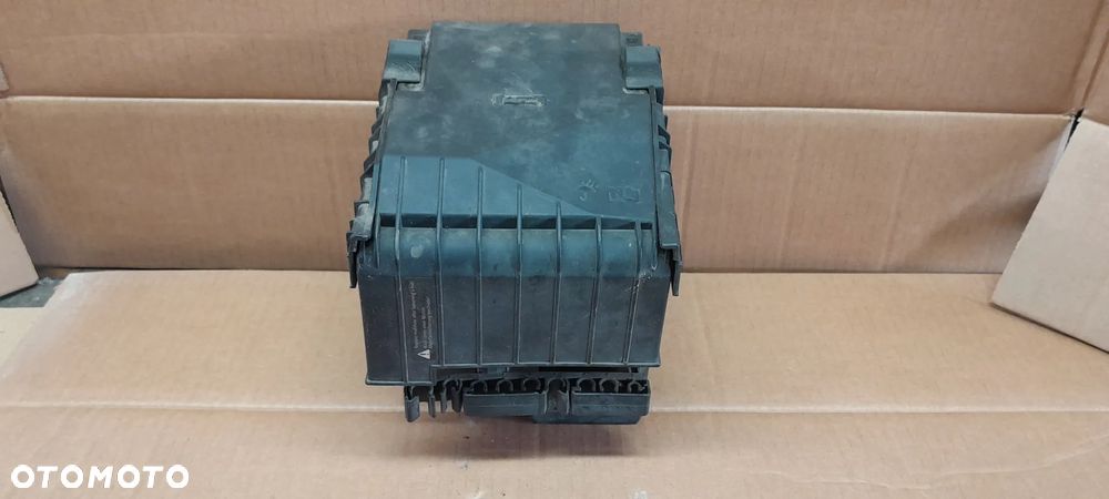 VOLKSWAGEN TIGUAN 5N0 2.0 TDI SKRZYNKA BEZPIECZNIKÓW - 1