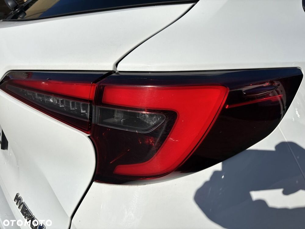 Toyota Corolla 1.8 Hybrid Comfort - 29