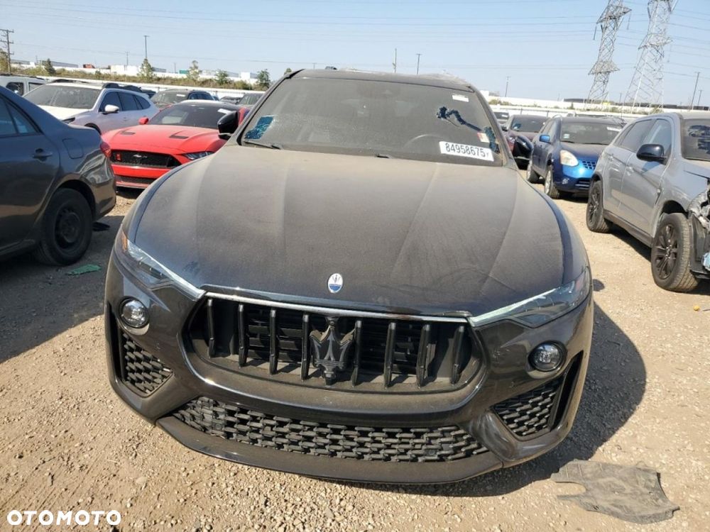 Maserati Levante - 2