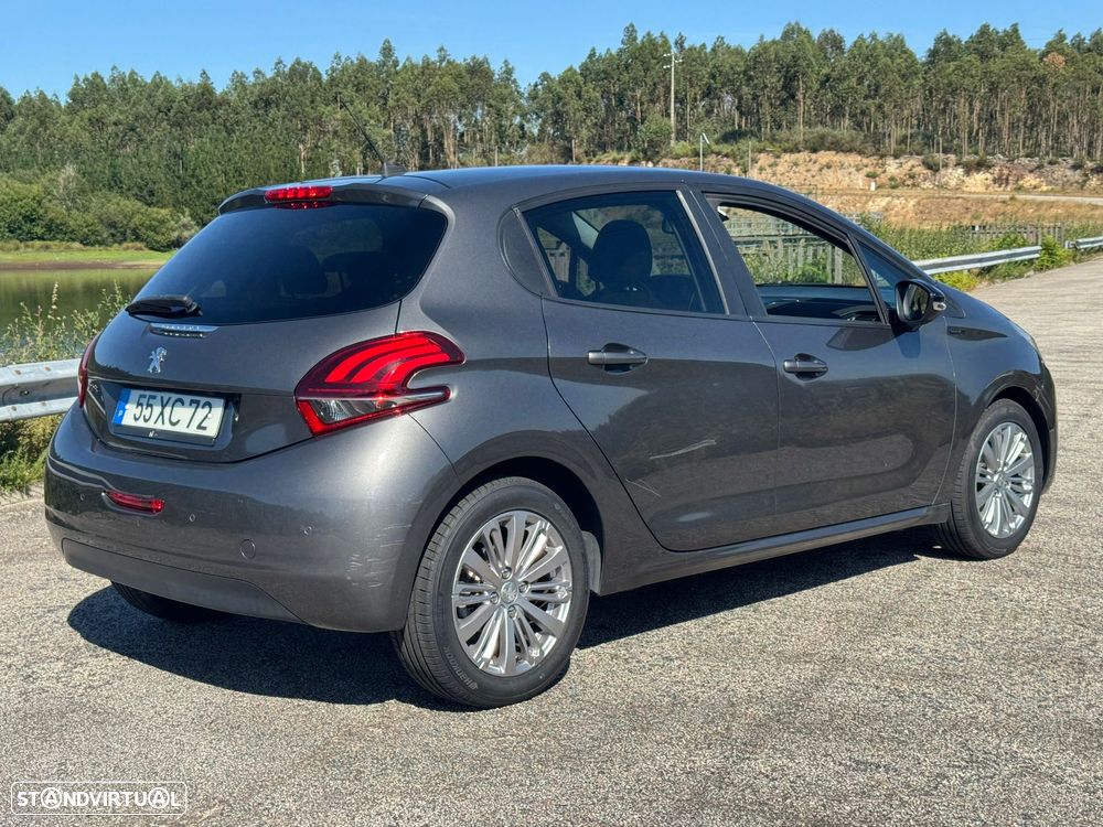 Peugeot 208 1.5 BlueHDi Signature - 6