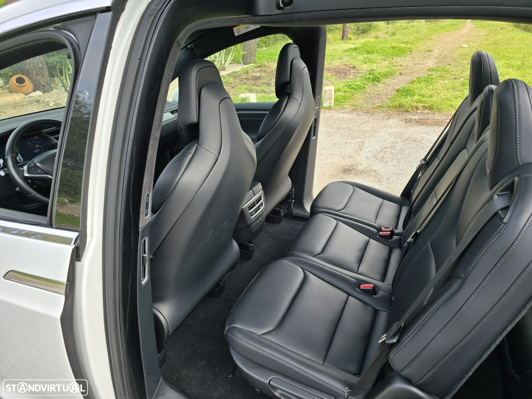 Tesla Model X 100D - 10