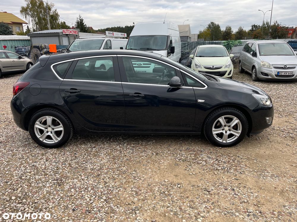 Opel Astra 1.4 Turbo Sport - 32