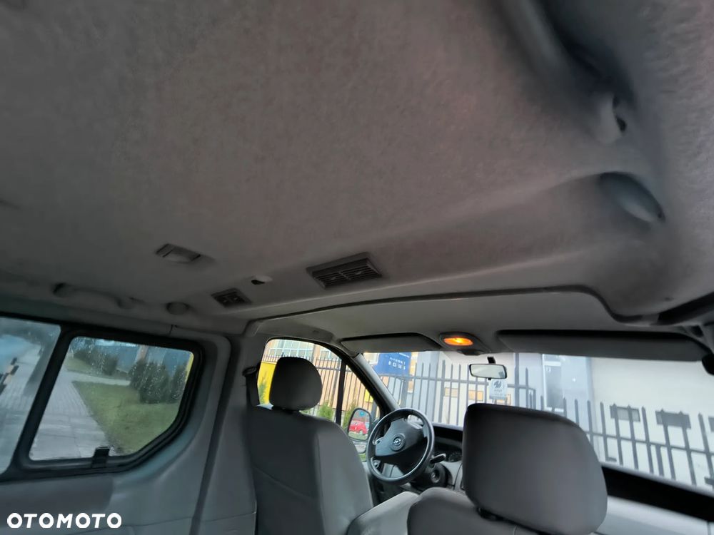 Opel Vivaro Tour - 27