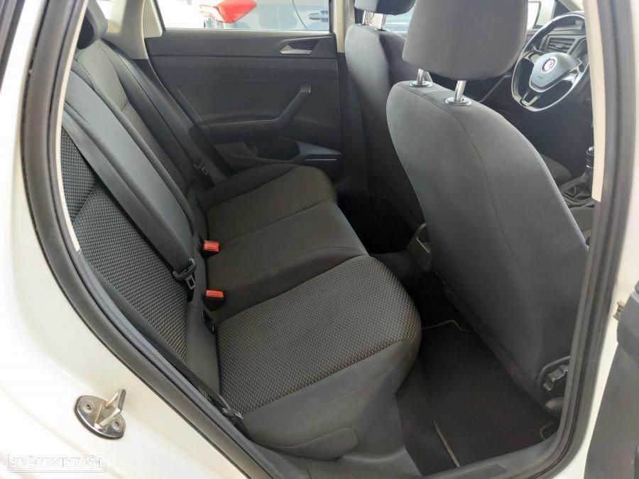 VW Polo 1.0 Trendline - 29