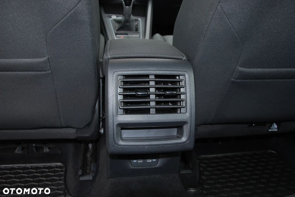 Volkswagen Golf 1.5 TSI EVO Life - 36