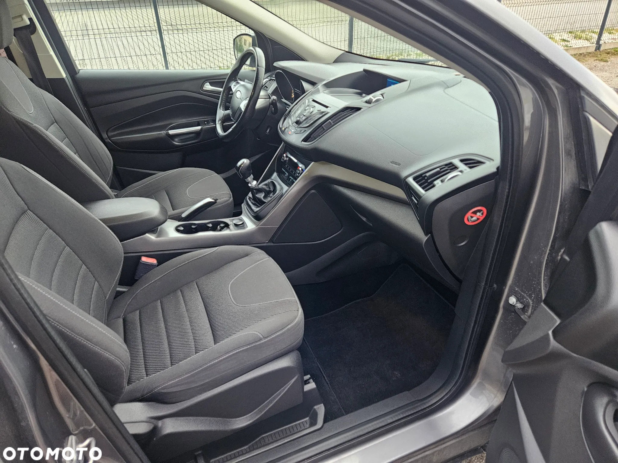 Ford Kuga - 28
