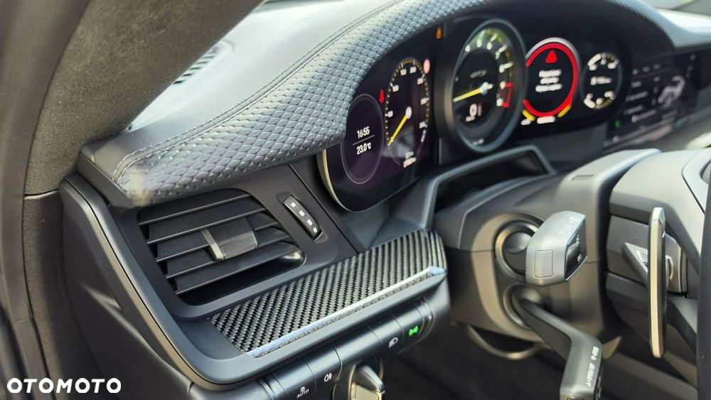 Porsche 911 GT3 Touring PDK - 28