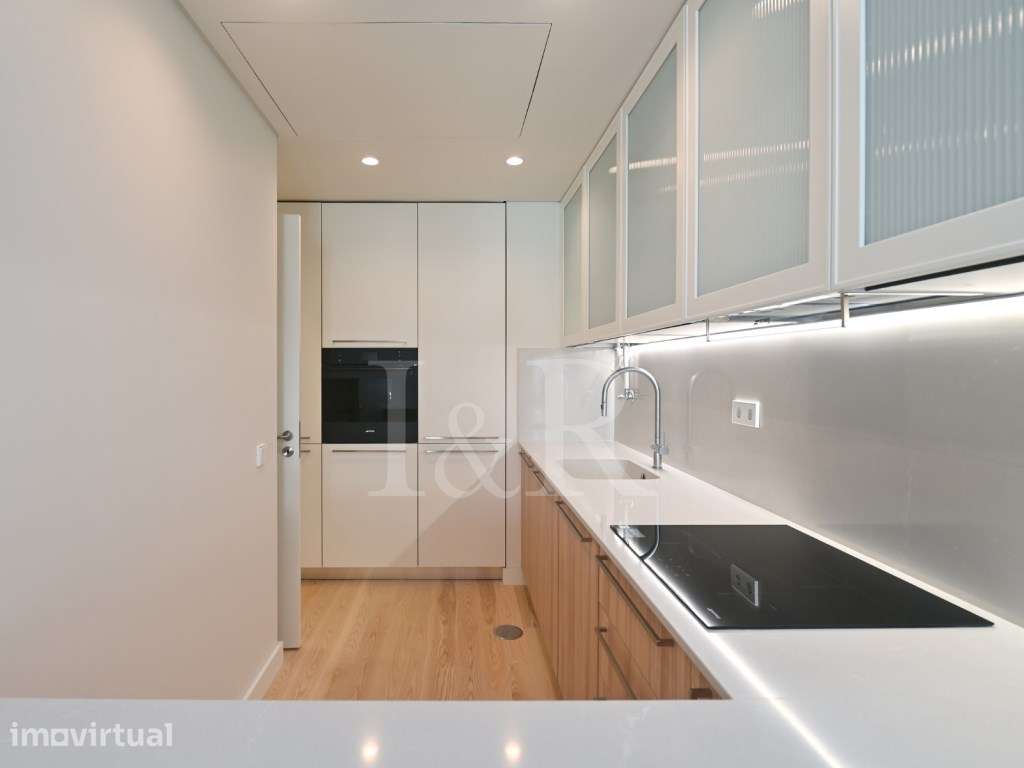 Apartamento T2 com varanda, junto ao Marquês Pombal, Lisboa - Grande imagem: 5/33