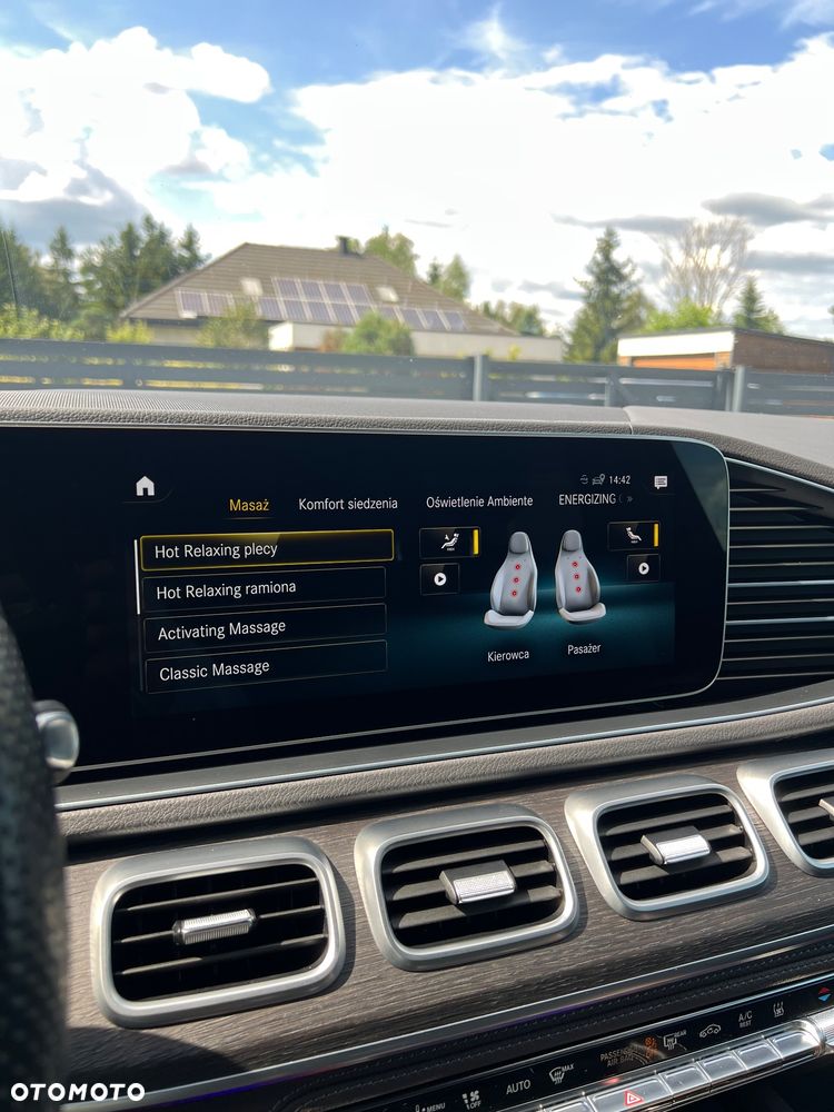Mercedes-Benz GLS - 38