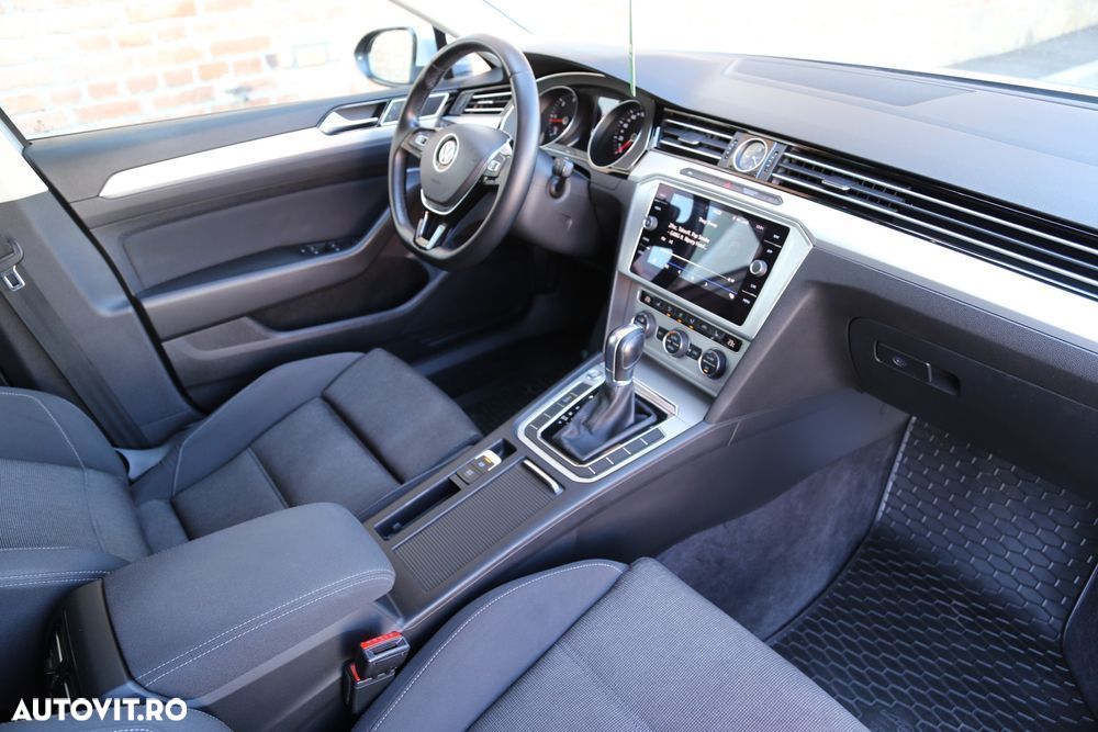 Volkswagen Passat 2.0 TDI DSG Comfortline - 5