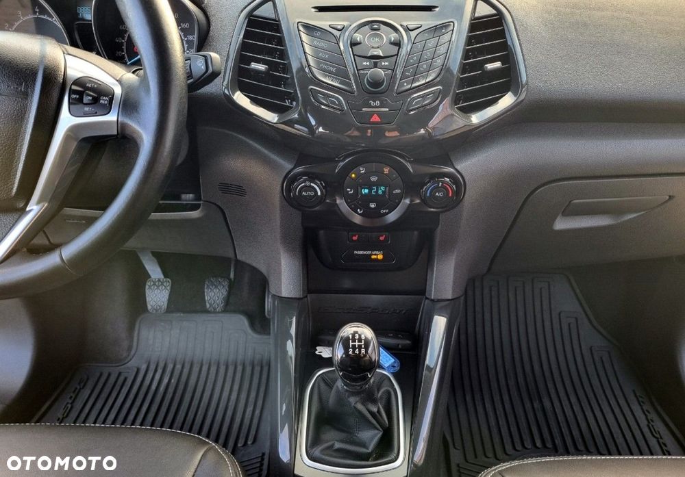Ford EcoSport - 28