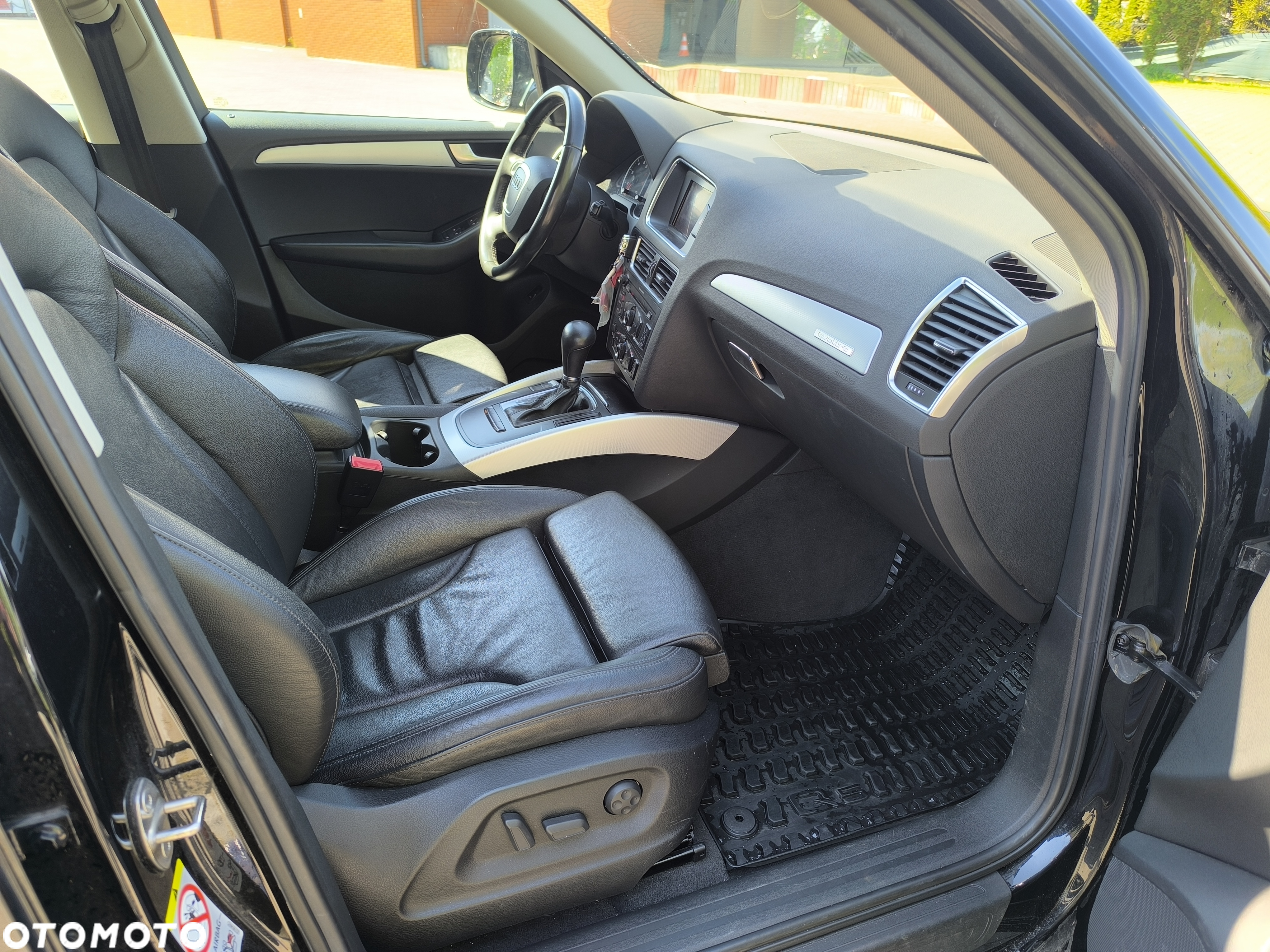 Audi Q5 3.2 FSI Quattro S tronic - 14