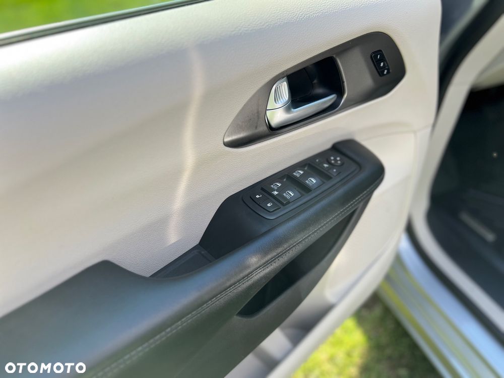 Chrysler Pacifica - 10