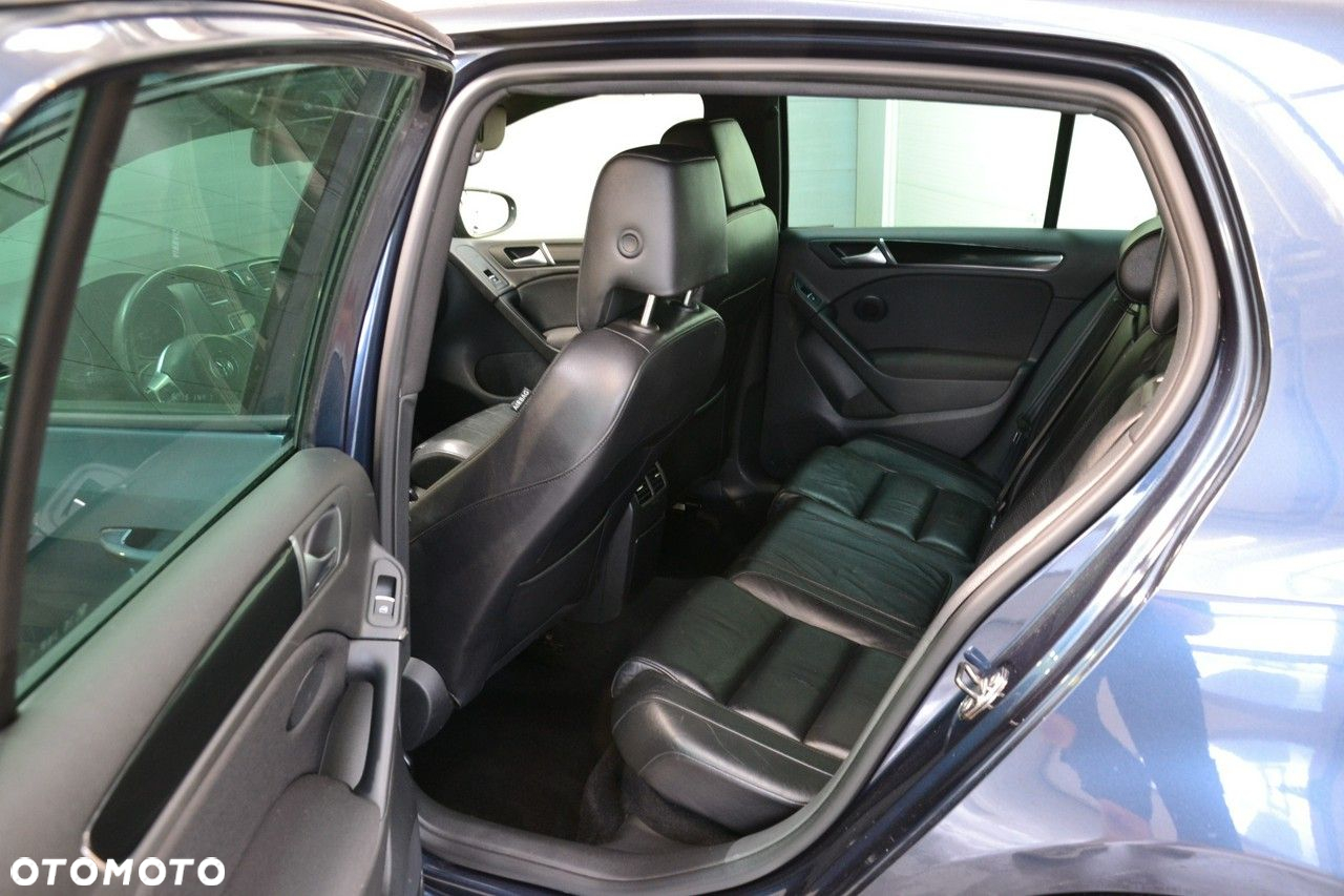 Volkswagen Golf - 19